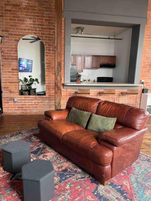 420 Friendly Canada Bridge View Loft Downtown Free Parking Detroit Exterior photo